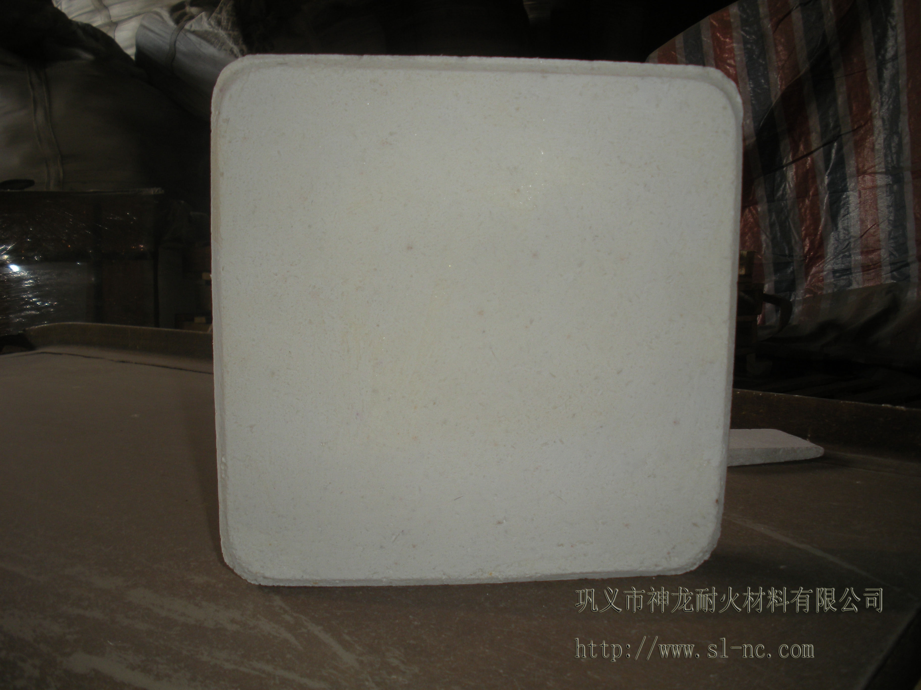 剛玉莫來石推板